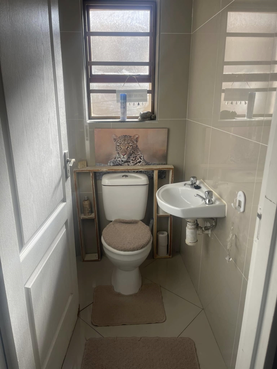 3 Bedroom Property for Sale in Brentwood Park Eastern Cape